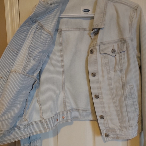 2/$25 Old Navy Blue and White Denim Jacket - Picture 2 of 3
